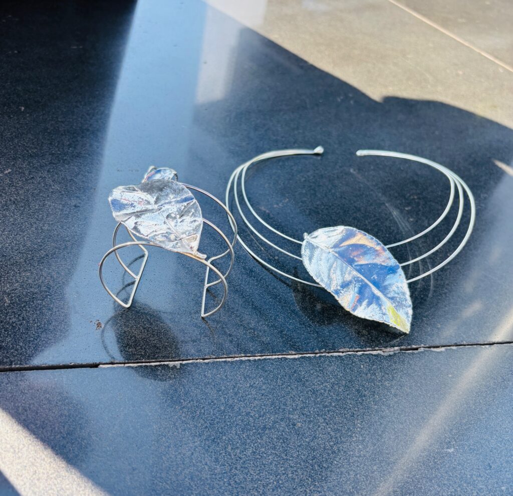 Piezas terminadas de la colección Muelle en acabado blanco de DPiedra